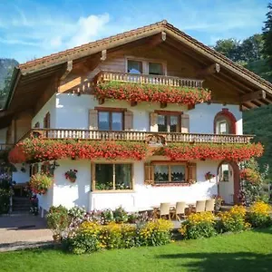 https://haus-almfrieden.com-bavaria.com