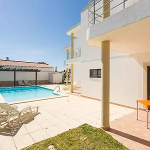 estudios-montinhos-da-luz.hotelaalgarve.com/